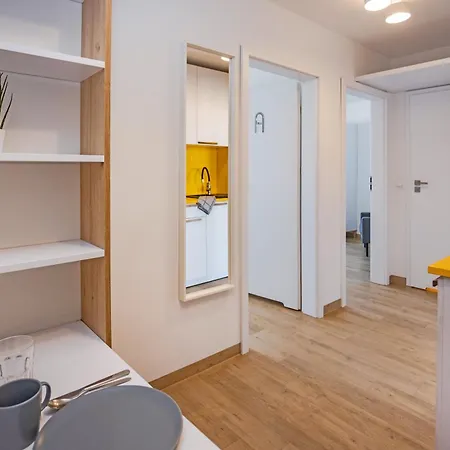 Vibrant In Wroclaw, Sk Apartamento *
